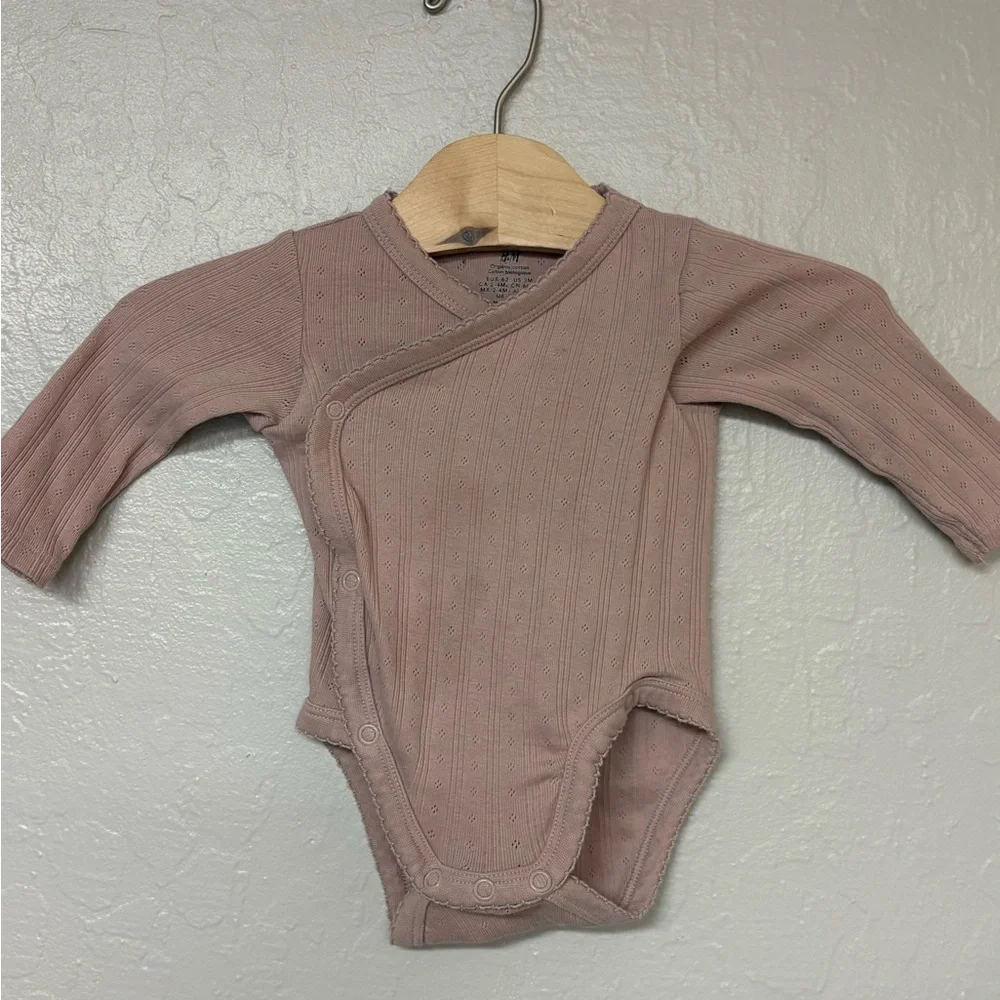 $7 ADD ON‎ h&m pointelle kimono style bodysuit 3M Zara Hanna Andersson Baby Gap